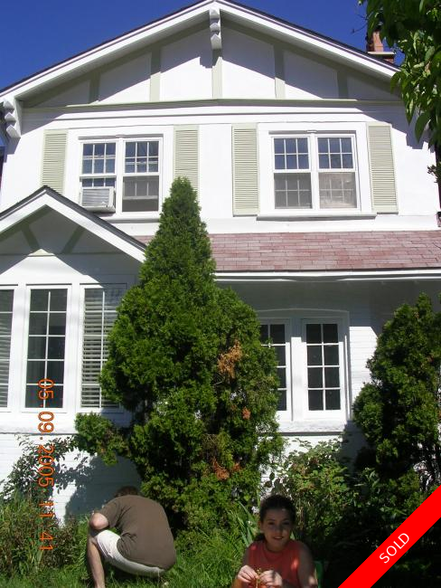 St. Clair and Yonge Detached for sale: 2 bedroom (Listed 2007-04-20)