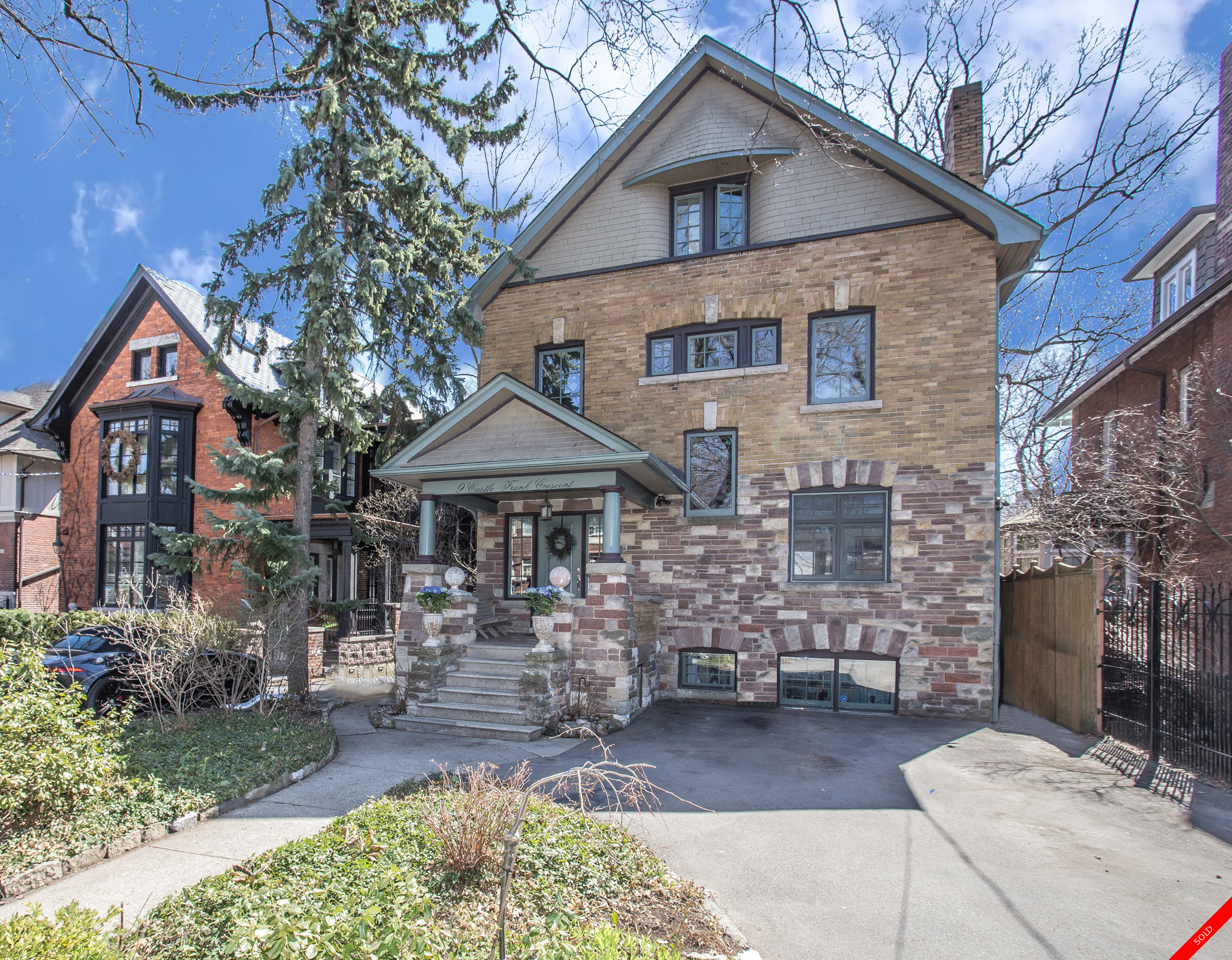 South Rosedale Detached for sale: 5 bedroom (Listed 2014-04-30)